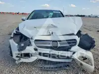 2016 Mercedes Benz C-Class photo
