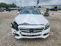 2016 Mercedes Benz C-Class photo