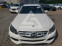 2016 Mercedes Benz C-Class фото