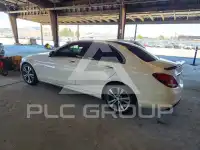 2016 Mercedes Benz C-Class photo