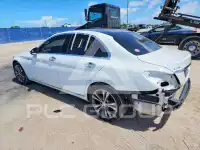 2016 Mercedes Benz C-Class фото