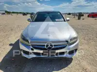 2016 Mercedes Benz C-Class photo