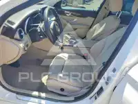 2016 Mercedes Benz C-Class photo
