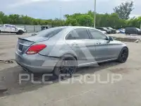 2016 Mercedes Benz C-Class фото