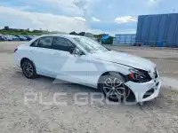 2016 Mercedes Benz C-Class фото