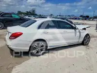 2016 Mercedes Benz C-Class фото