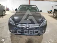 2016 Mercedes Benz C-Class фото
