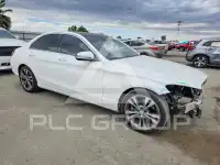 2016 Mercedes Benz C-Class photo