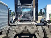 2016 Volvo VNL photo