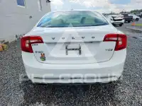 2016 Volvo S60 photo