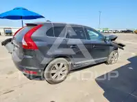 2016 Volvo XC60 photo