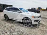 2016 Volvo XC60 photo