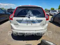 2016 Volvo XC60 photo