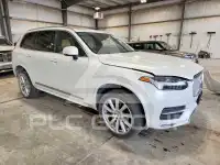 2016 Volvo XC90 photo