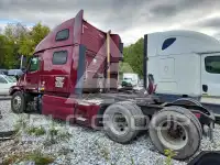 2016 Volvo VNL photo
