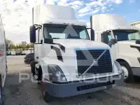 2016 Volvo VNL фото