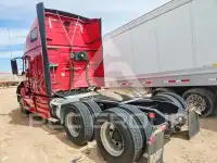 2016 Volvo VNL photo
