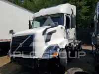 2016 Volvo VNL photo