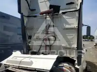 2016 Volvo VNL photo