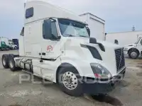 2016 Volvo VNL photo