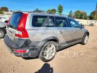 2016 Volvo XC70 photo
