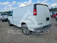 2016 GMC Savana photo