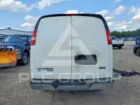 2016 GMC Savana photo