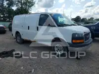 2016 GMC Savana photo