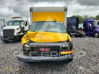 2016 GMC Savana фото