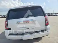 2016 GMC YUKON photo