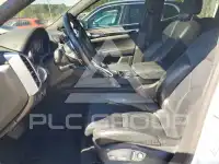 2016 Porsche Cayenne photo