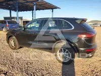 2016 Porsche Cayenne photo