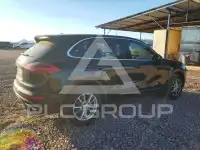 2016 Porsche Cayenne photo