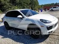 2016 Porsche Cayenne photo
