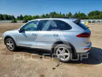 2016 Porsche Cayenne photo