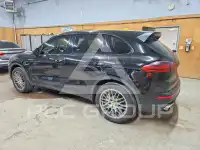 2016 Porsche Cayenne photo