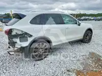 2016 Porsche Cayenne photo
