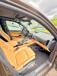 2016 Porsche Cayenne photo