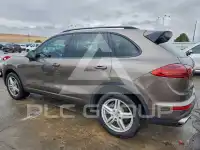 2016 Porsche Cayenne photo