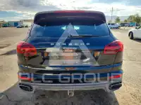 2016 Porsche Cayenne photo