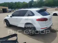 2016 Porsche Cayenne photo