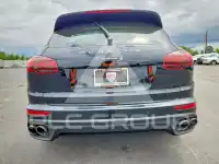 2016 Porsche Cayenne photo