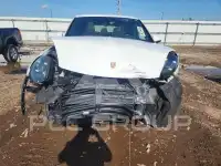 2016 Porsche Cayenne photo