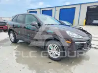 2016 Porsche Cayenne photo