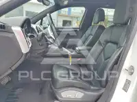2016 Porsche Cayenne photo