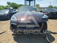 2016 Porsche Cayenne photo