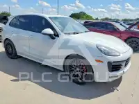 2016 Porsche Cayenne photo