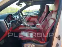 2016 Porsche Cayenne photo