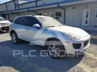 2016 Porsche Cayenne photo
