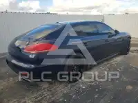 2016 Porsche Panamera photo